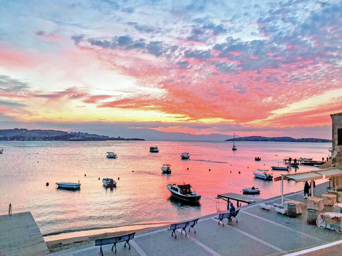 Midilli Konak Foça Exterior foto