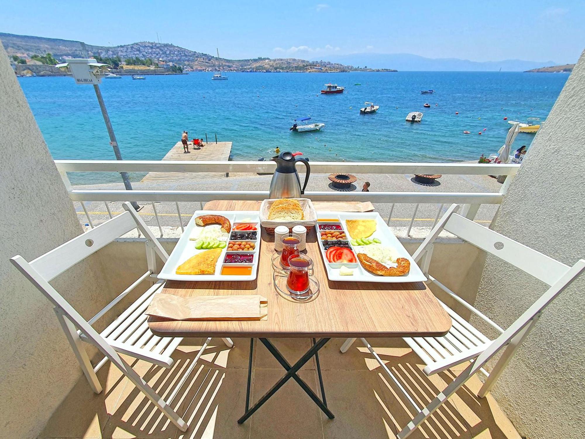 Midilli Konak Foça Exterior foto
